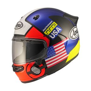 ARAI Quantic NATION USA – японска ръчна интегрална каска с уникална графика, готова за монтаж на интерком, безопасна и комфортна